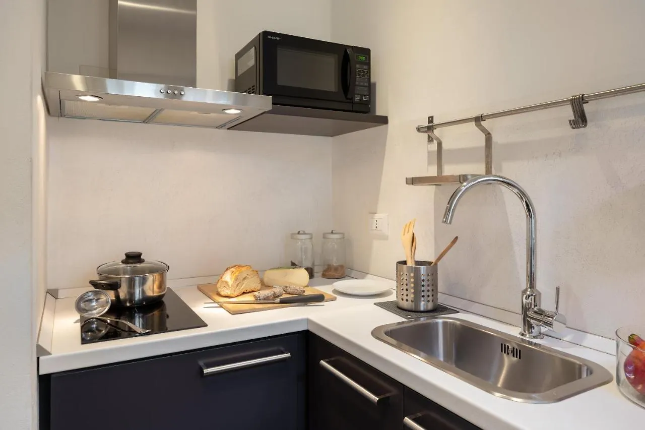 Novella Goldoni Suite-By Florence Concierge شقة
