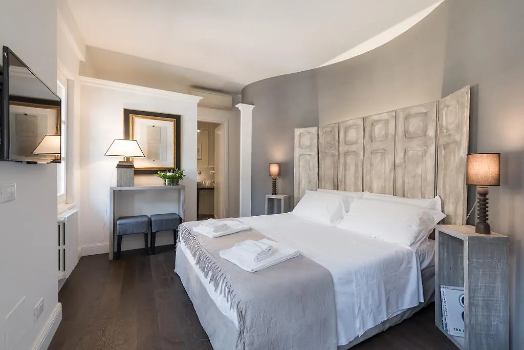 Apartment Novella Goldoni Suite-By Florence Concierge