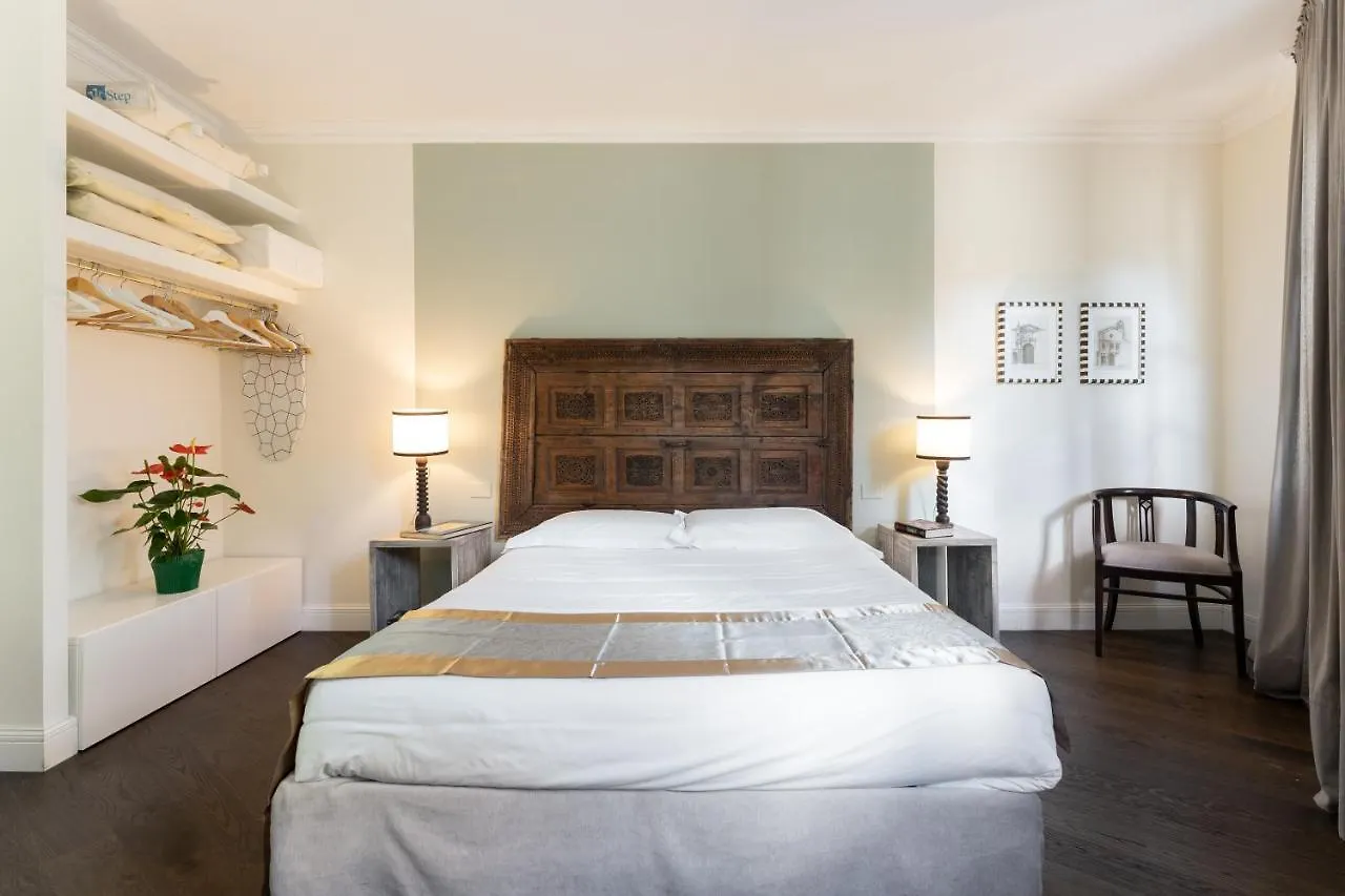 Novella Goldoni Suite-By Florence Concierge Itália
