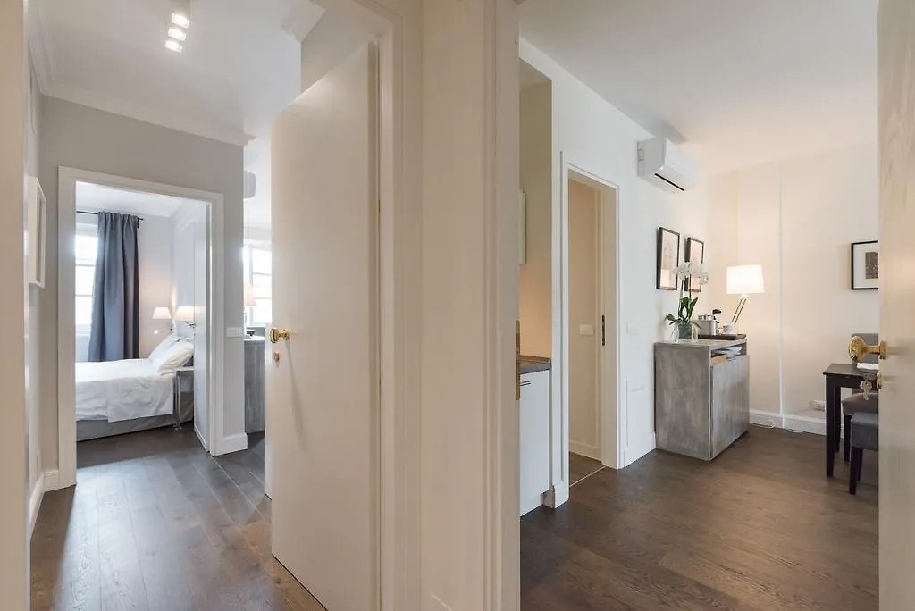 Novella Goldoni Suite-By Florence Concierge Itália